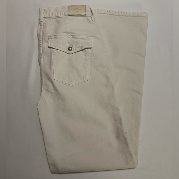 Edwin Denim - Women’s Edwin Marlo Wide Leg Patch Pocket in Color Stone Size 27